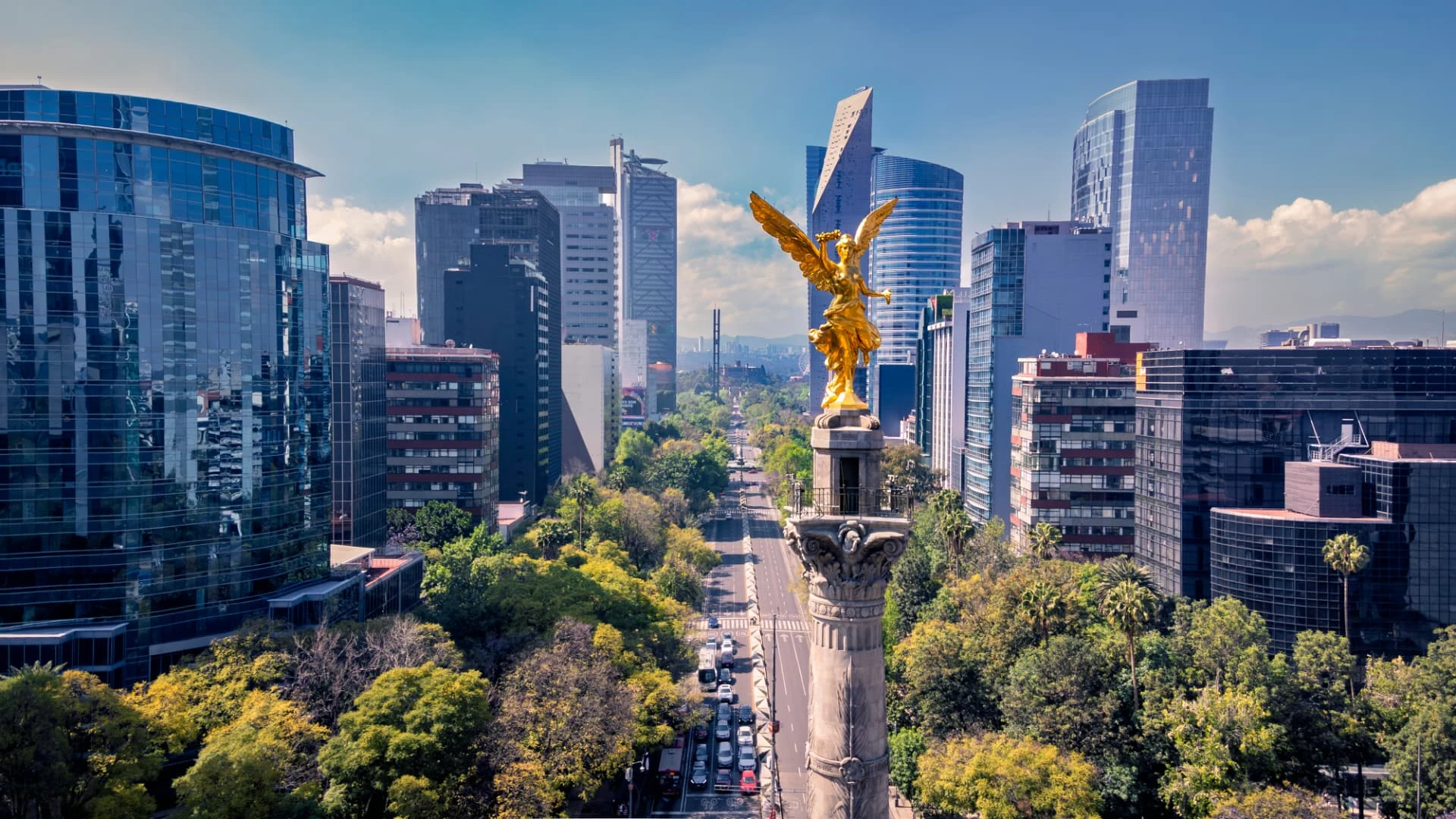 Ángel de la Independencia y Paseo de la Reforma en Ciudad de México